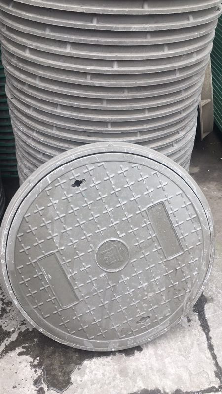 DN700復(fù)合井蓋